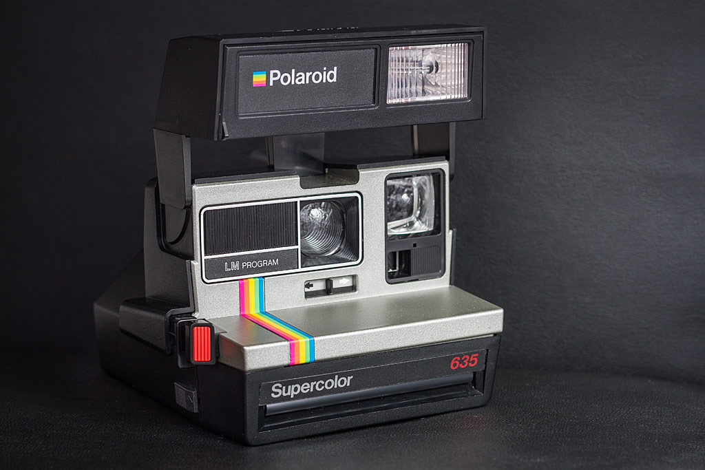 Appareil photo Polaroid 635 supercolor instantané reconditionné testé
